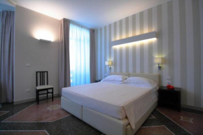  Hotel Vittoria  Дженова